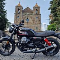MotoGuzzi V7 Stone Special Edition