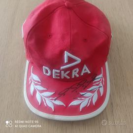 Cappellino Ferrari firmato da Michael Schumacher