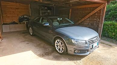 Audi a5 2.7 tdi 190cv del 2008 intera per ricambi