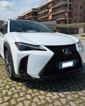 Lexus Ux 250 2 DW full Hybrid Design 2023