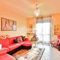 TRILOCALE SENZA SPESE CONDOMINIALI CON SOTTOTETTO