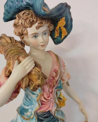 Statue in porcellana di Capodimonte come nuove.