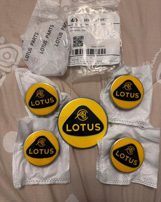 5 stemmi originali Lotus Emira ed Eletre - NUOVI