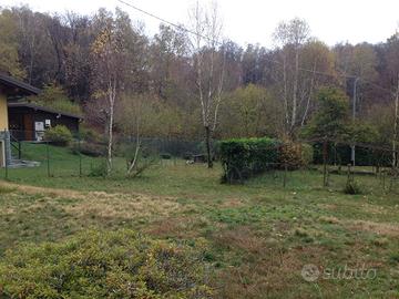 Terreno edificabile con piccolo prefabbricato