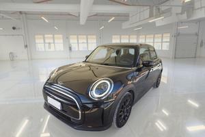 MINI COOPER CLASSIC AUTO 5 PORTE BERLINA