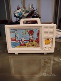 giocattolo carillon a forma di televisione vintage