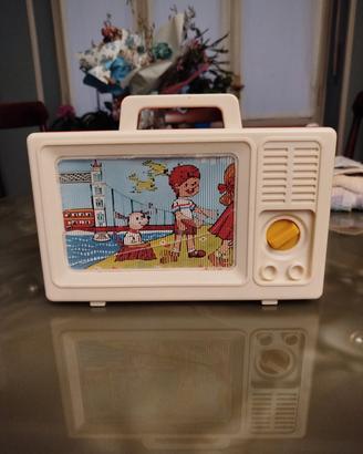 giocattolo carillon a forma di televisione vintage