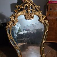 Specchio antico dorato a foglia