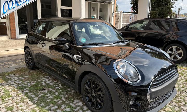 Mini One 1.5 MINI YOURS, Neopatentati, Pari al nuo