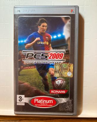 Lotto 2 Giochi PSP: FIFA 09 + FIFA Sudafrica 2010