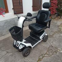 Scooter elettrico per anziani