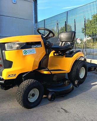 Trattorino tagliaerba Cub Cadet XT2 Kawasaki
