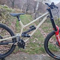 Mtb commencal Downhill