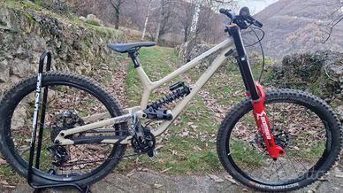 Mtb commencal Downhill