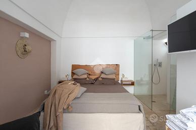 MONOLOCALE A POLIGNANO A MARE