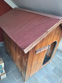 Cuccia per Cani da Esterno in Legno Massello con T