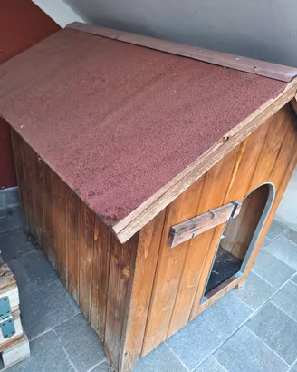 Cuccia per Cani da Esterno in Legno Massello con T