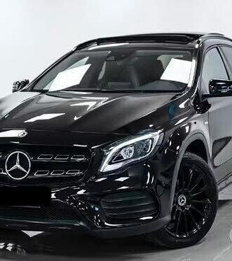 MERCEDES-BENZ GLA 200 d AUTOMATIC PREMIUM NIGHT ED