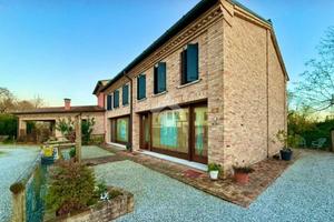 CASA SEMINDIPENDENTE A VEGGIANO