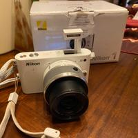 Macchina fotografica Nikon  1 J2