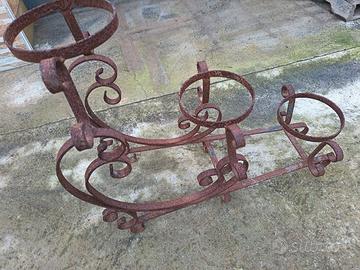 Portavasi artigianali in ferro pieno  lavorato