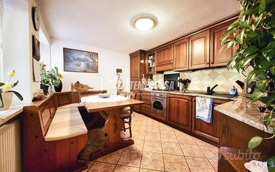 Appartamento a Sedico 7 locali