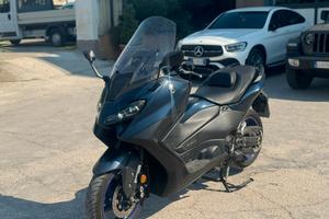 Yamaha T Max 560 BLU SATINATO