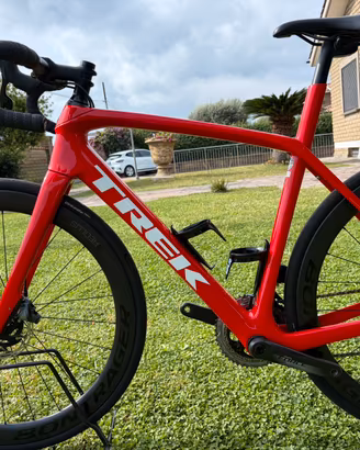 TREK DOMANE FORCE AXS WIRELESS