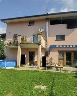 Immobile in asta di 359 m² con 3 locali e box auto