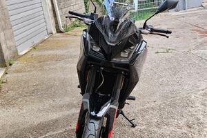 permuto con maxi scooter