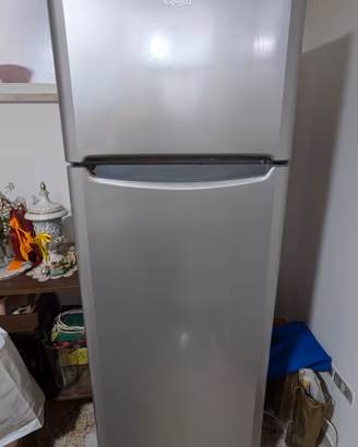 Frigorifero Indesit doppia porta argento
