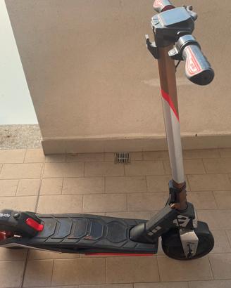 Monopattino aprilia senza batteria