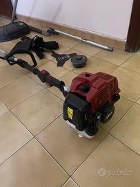 Decespugliatore Lea completo di accessori