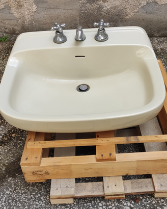 Lavabo, colonna e bidet