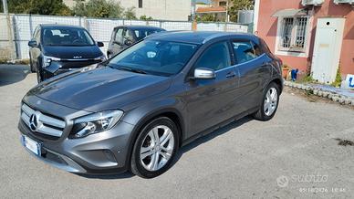 Mercedes-benz GLA 200 d Automatic Premium