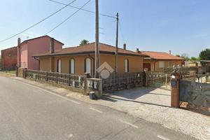 CASA INDIPENDENTE A AGNA