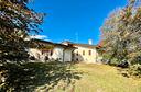 ampia-villa-signorile-con-parco-privato-e-comfort