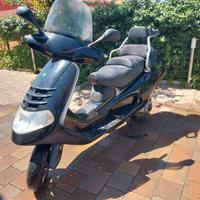 Piaggio Hexagon 180 -4T-