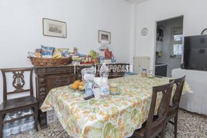 AMPIO TRILOCALE LOCATO IN CORSO CARLO E NELLO ROSS