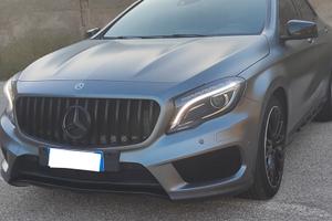Mercedes-benz Gla 220 premium