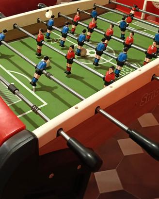 calcio balilla marca Smoby con 2 palline