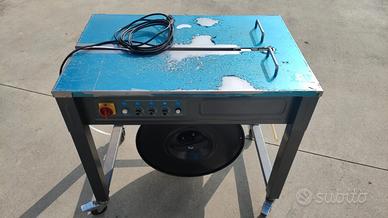 Reggiatrice semiautomatica