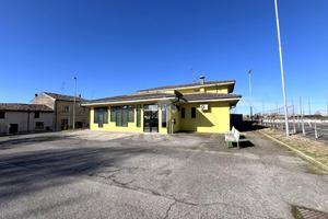 MULTILOCALE A ACQUANEGRA SUL CHIESE