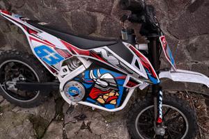 Minimoto elettrica da cross NCX, modello T