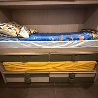 Letto a castello sovrapposto
