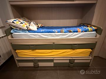 Letto a castello sovrapposto
