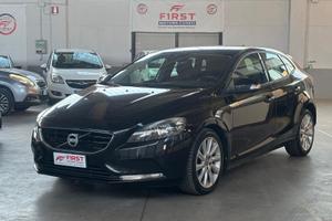 Volvo V40 D2 1.6 Summum