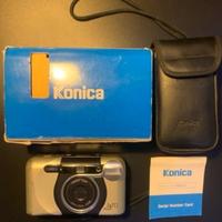 Macchina Fotografica Vintage Konica Z-up 70 Super.