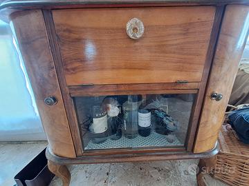 MOBILE BAR CON GIRADISCHI 