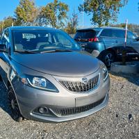 Lancia Ypsilon 1.0 FireFly S&S Hybrid Ecochic Silv